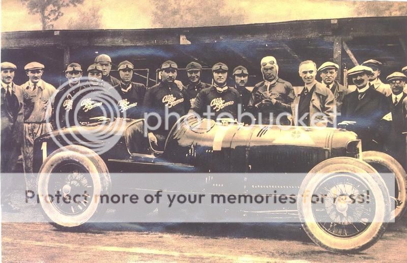 Photo Vintage ANTONIO ASCARI Sur ALFA ROMEO P2 - Grand Prix De Montlhéry 1925 - Collection Automobile